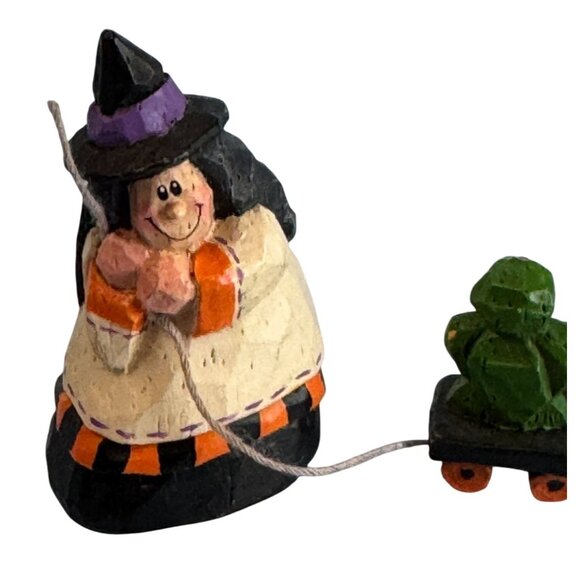 Eddie Walker Midwest Of Canon Falls Witch Figurine Pulling Frog Cart Miniature 2 - Picture 3 of 5
